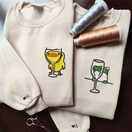 Embroidered Frog and Duck Drinking Matching Hoodies for Couples, Personalized Couple Sweatshirt, Couple Embroidered Sweatshirt, Valentine's Day Gifts Idea For Him Her-Nicesnkpro - Image 6