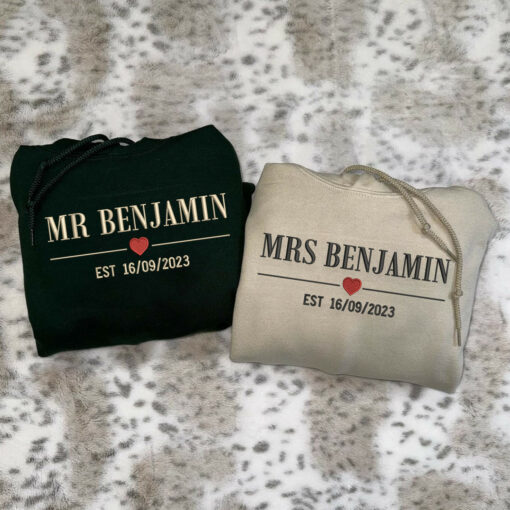 Embroidered Mr & Mrs with Est Year Hoodie or Sweatshirt, Personalized Couple Sweatshirt, Couple Embroidered Sweatshirt, Valentine's Day Gifts Idea For Him Her-Nicesnkpro - Image 3